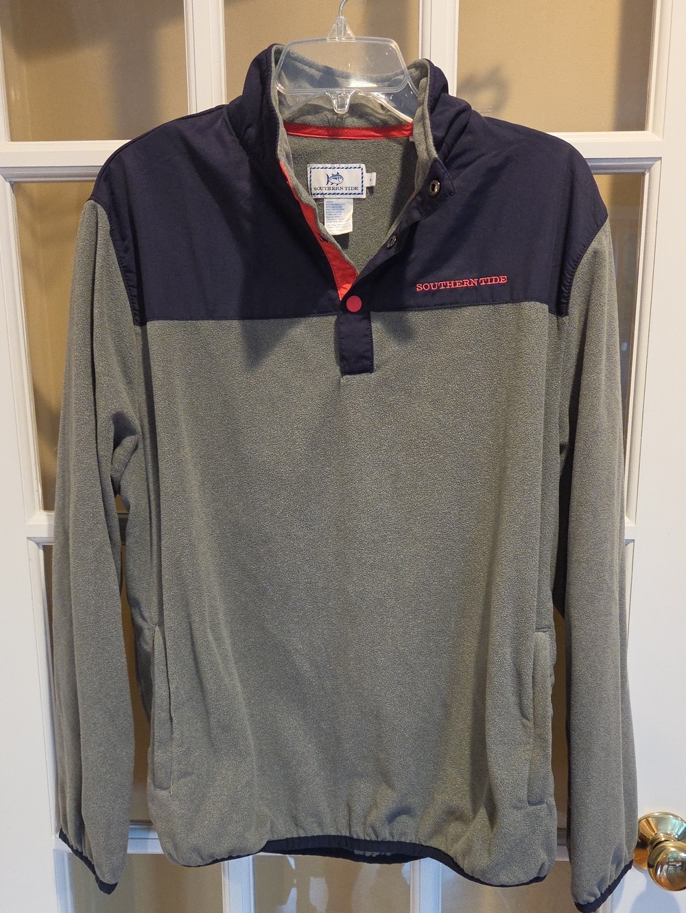 Southern Tide Gray Fleece Pullover with Navy Yoke and Coral Accents Size: L